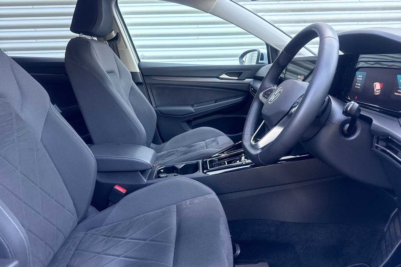 Volkswagen Golf Style 1.5 eTSI 150PS 7-speed DSG 5 Door