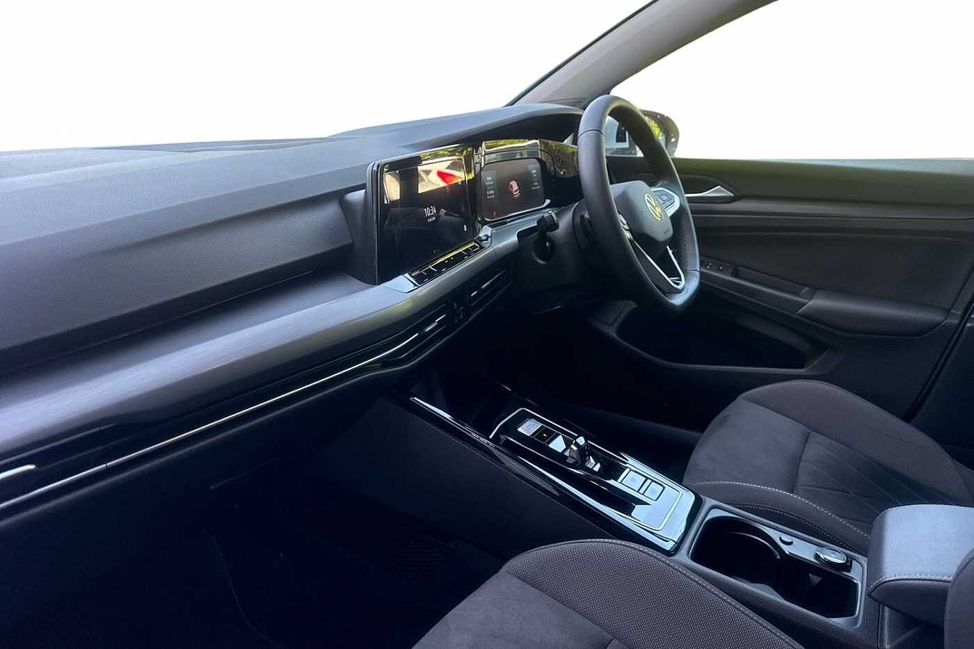 Volkswagen Golf Style 1.5 eTSI 150PS 7-speed DSG 5 Door