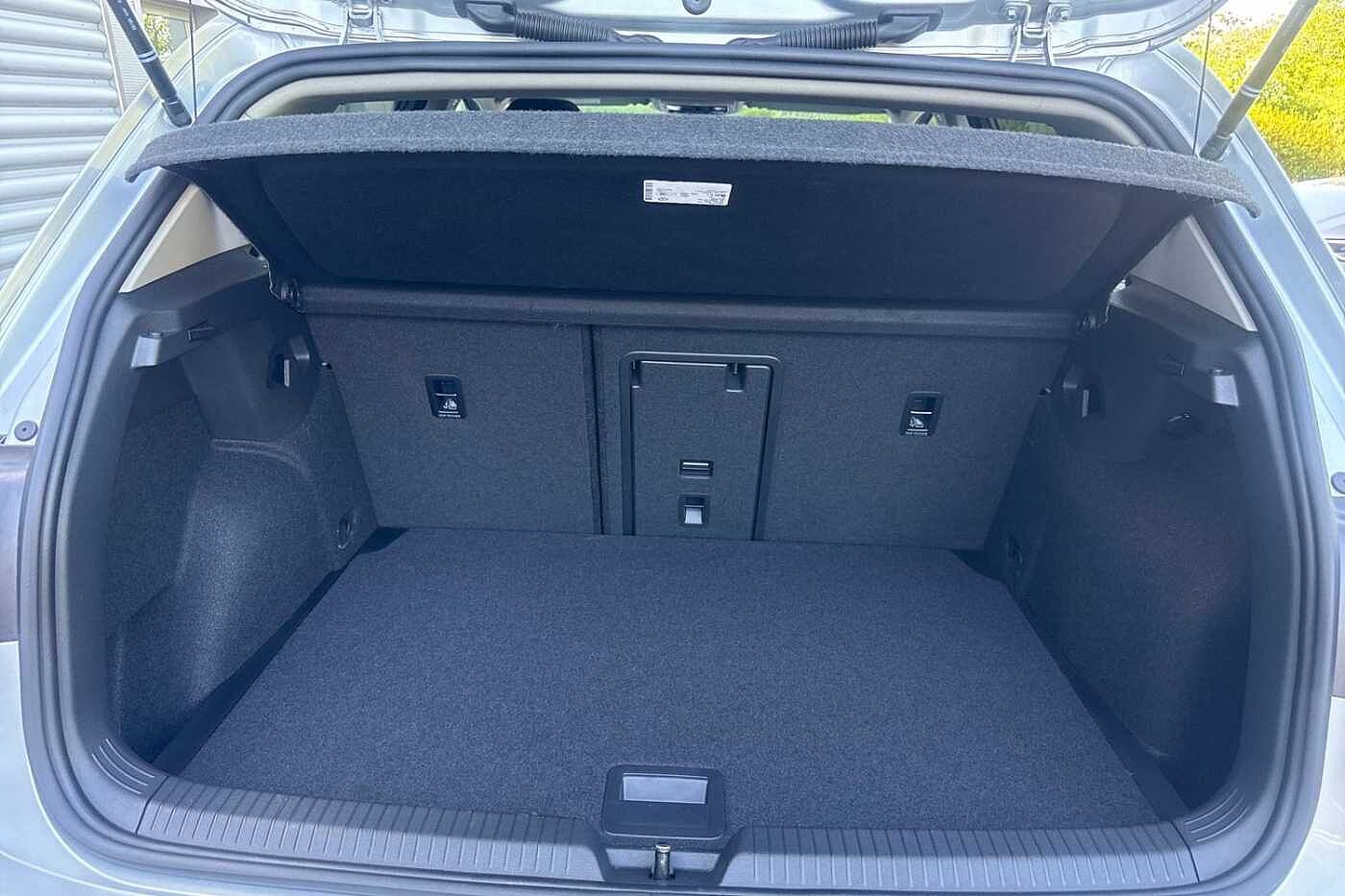 Volkswagen Golf Style 1.5 eTSI 150PS 7-speed DSG 5 Door