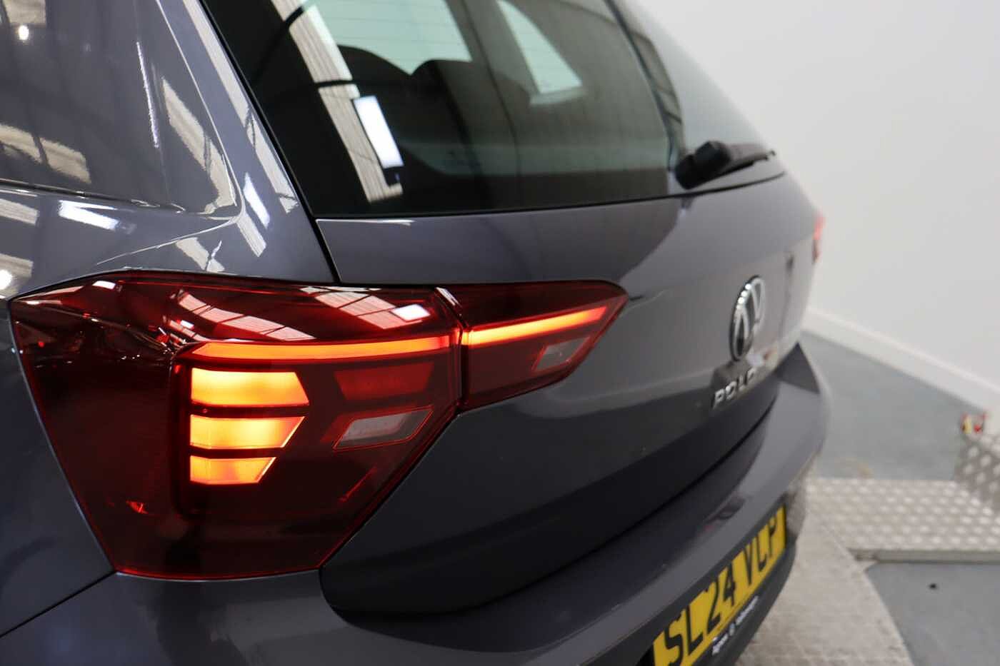 Volkswagen Polo 1.0 TSI Life 5dr