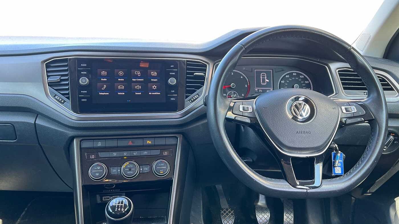 Volkswagen T-ROC 2017 1.6 TDI SE 115PS